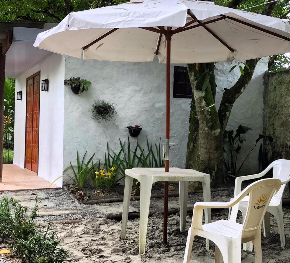 Casa A Beira Do Rio Jaguareguava Na Mata Atlantica Em Bertioga Sp Villa Eksteriør billede