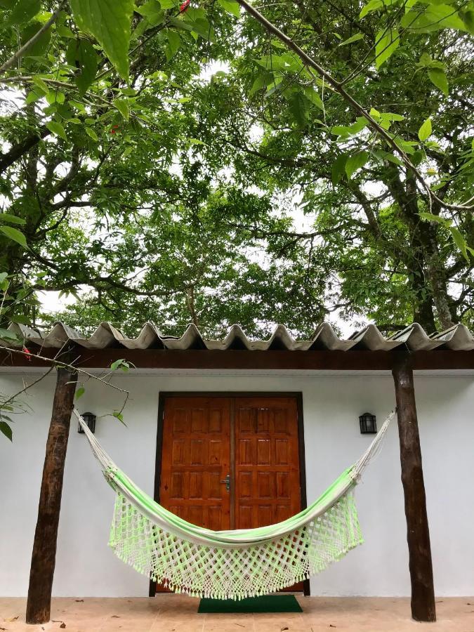 Casa A Beira Do Rio Jaguareguava Na Mata Atlantica Em Bertioga Sp Villa Eksteriør billede